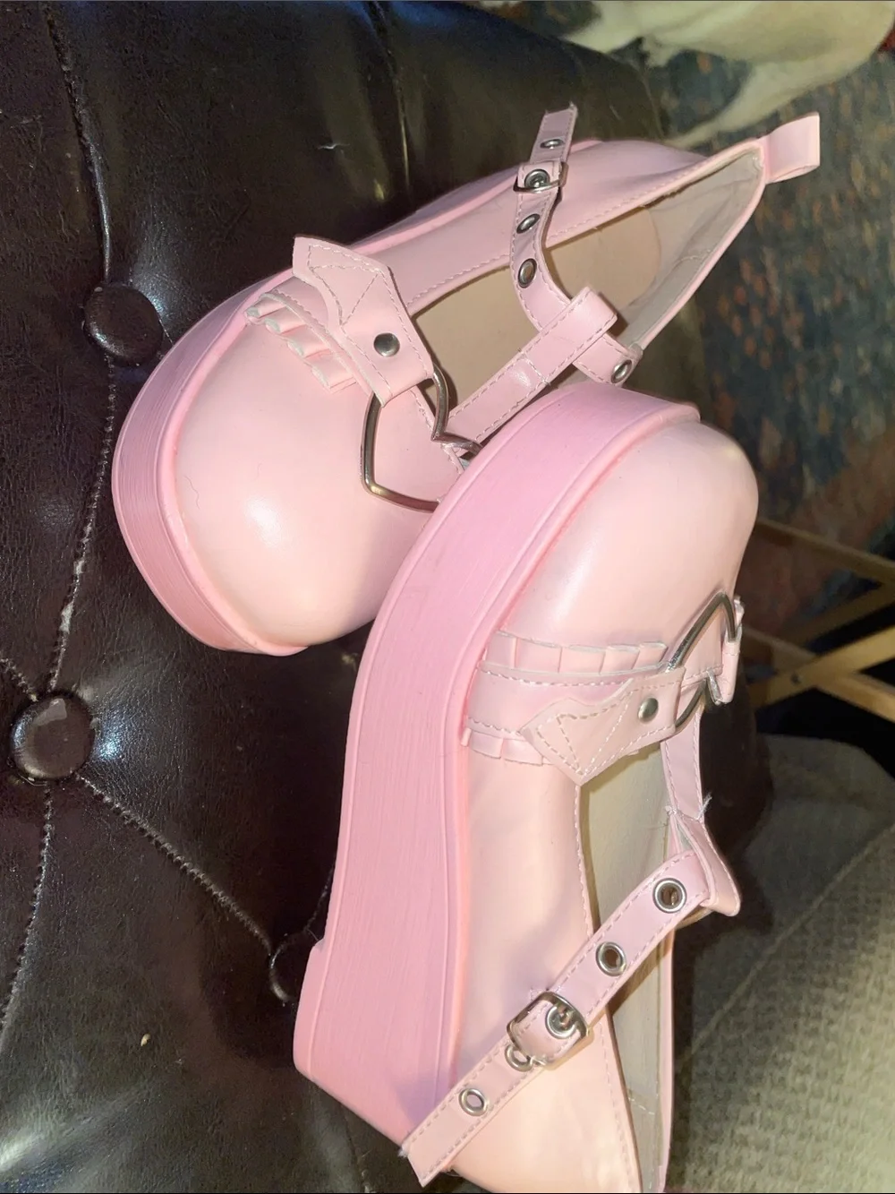 Girls Pink Heart-Trim Mary Jane Dress Shoes